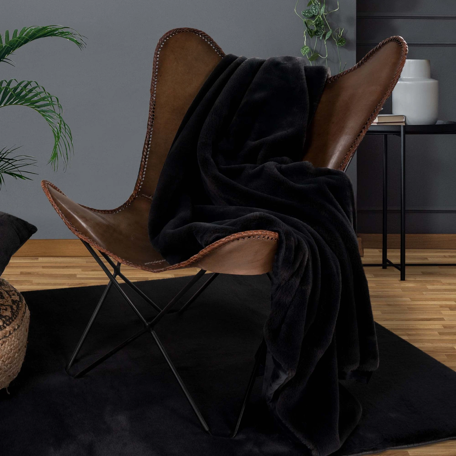 Wohndecke HEAVEN In Felloptik In Schwarz 4 Wohndecke HEAVEN In Felloptik In Schwarz – Bild 2