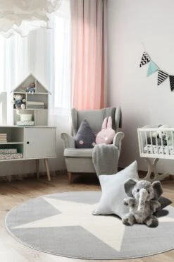 Kinderteppich SHOOTINGSTAR In Silbergrau/weiss Rund 10 Kinderteppich SHOOTINGSTAR In Silbergrau/weiss Rund -Haus & Harmonie happy rugs kinderteppich shootingstar in silbergrau weiss rund 4