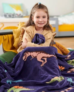 Kuscheldecke Dino, 150x200 Cm Von Pötter -Haus & Harmonie mytoys collection kuscheldecke dino 150x200 cm von potter 1